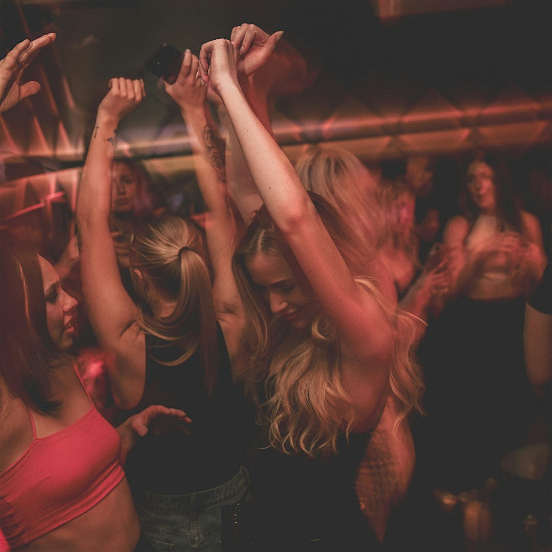 Isabelle's Thursday Nights (Free Entry Guest List & Bottle Service)